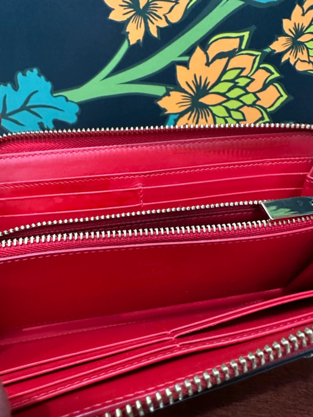 Christian Louboutin Red Studded Zip Around Wallet Leather Spike Star Continental - Picture 13 of 14